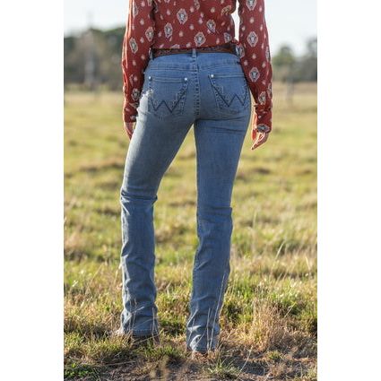 Wrangler Women’s Chara Jean – Willow (Faded Blue, 34" Leg)