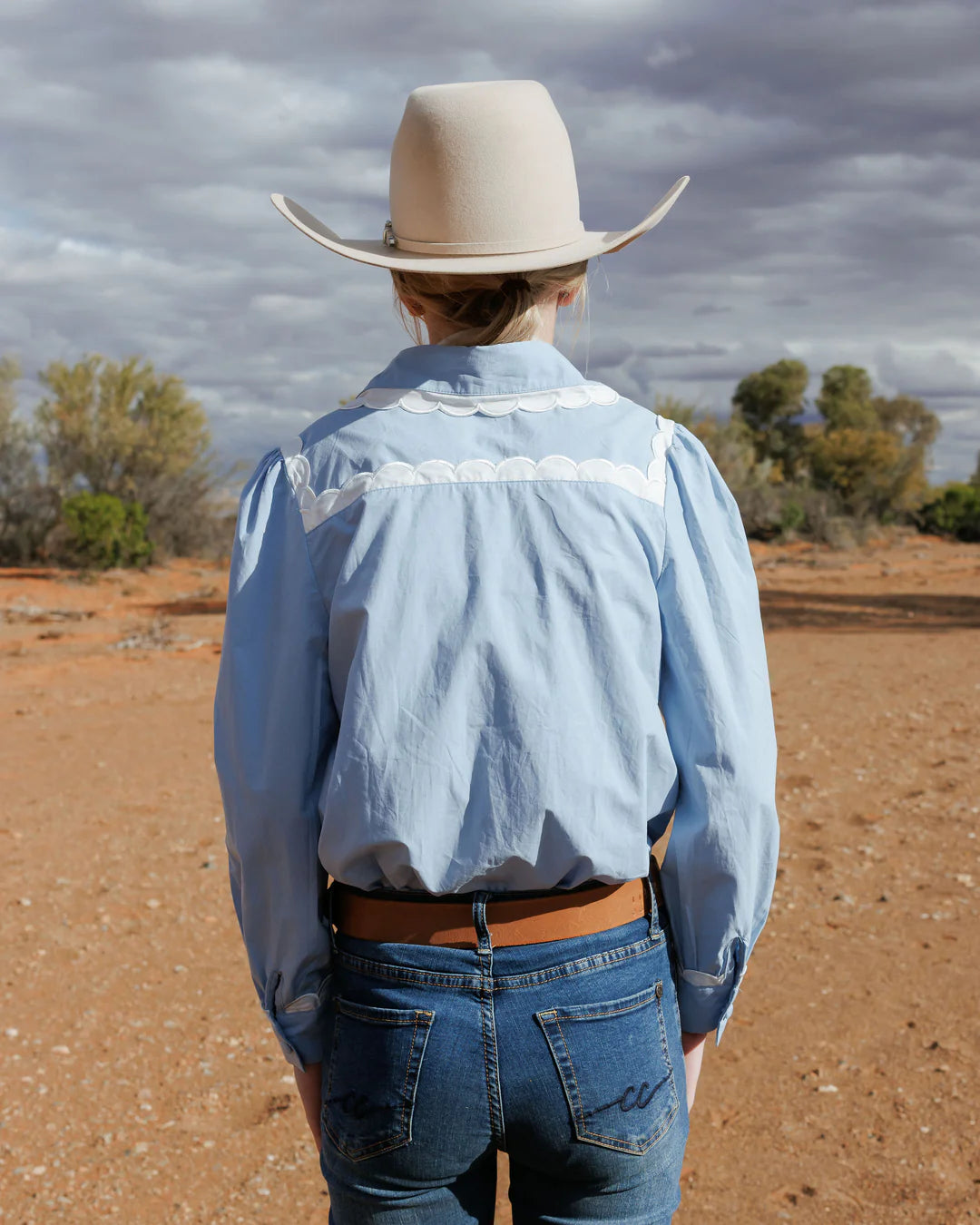 Black Colt – Ivy Scallop Trim Cotton Blouse | Blue