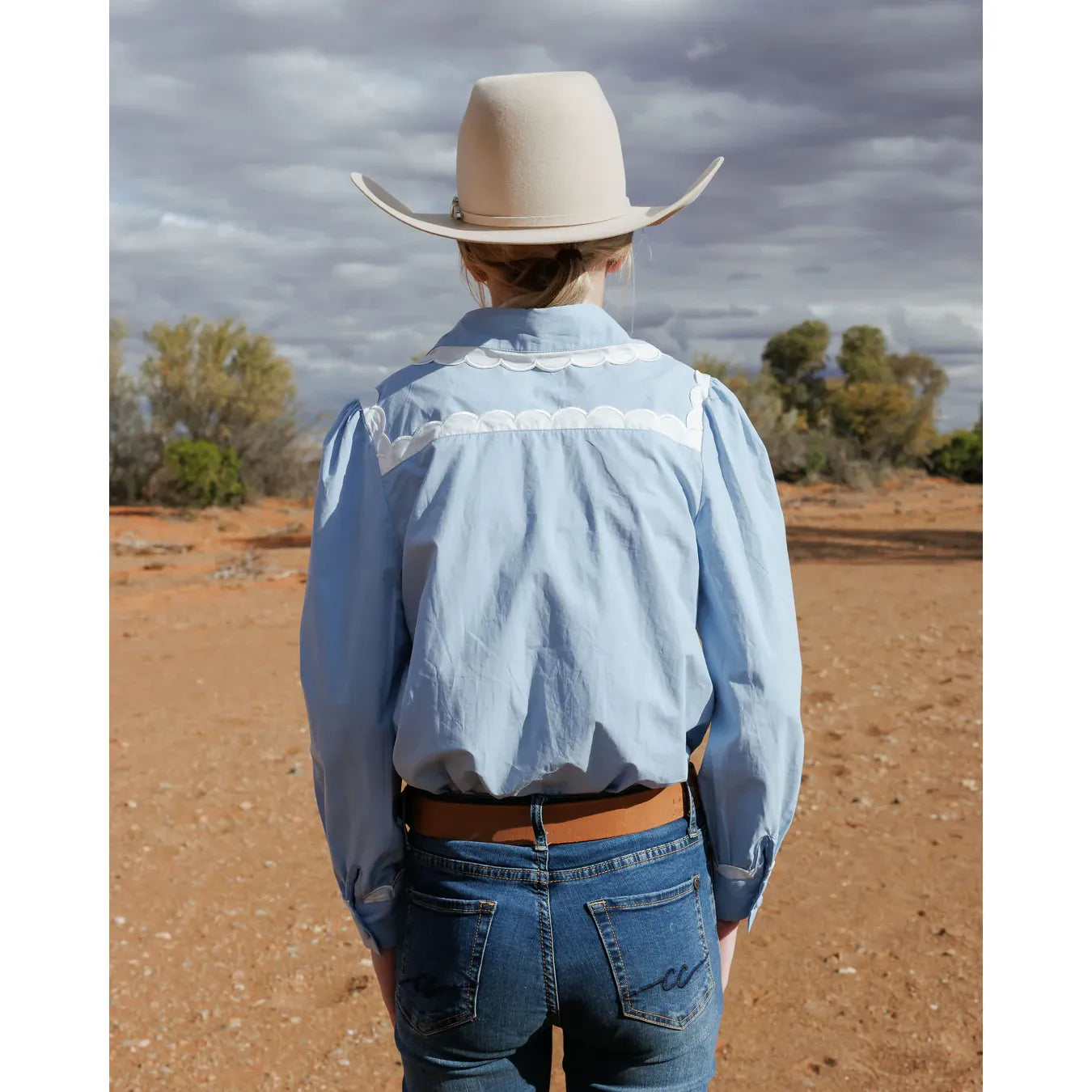 Black Colt – Ivy Scallop Trim Cotton Blouse | Blue