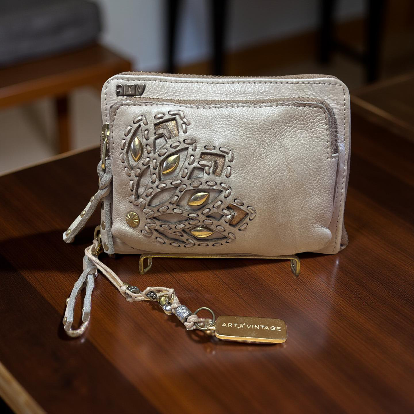 Art N Vintage Kali Wallet – Cream