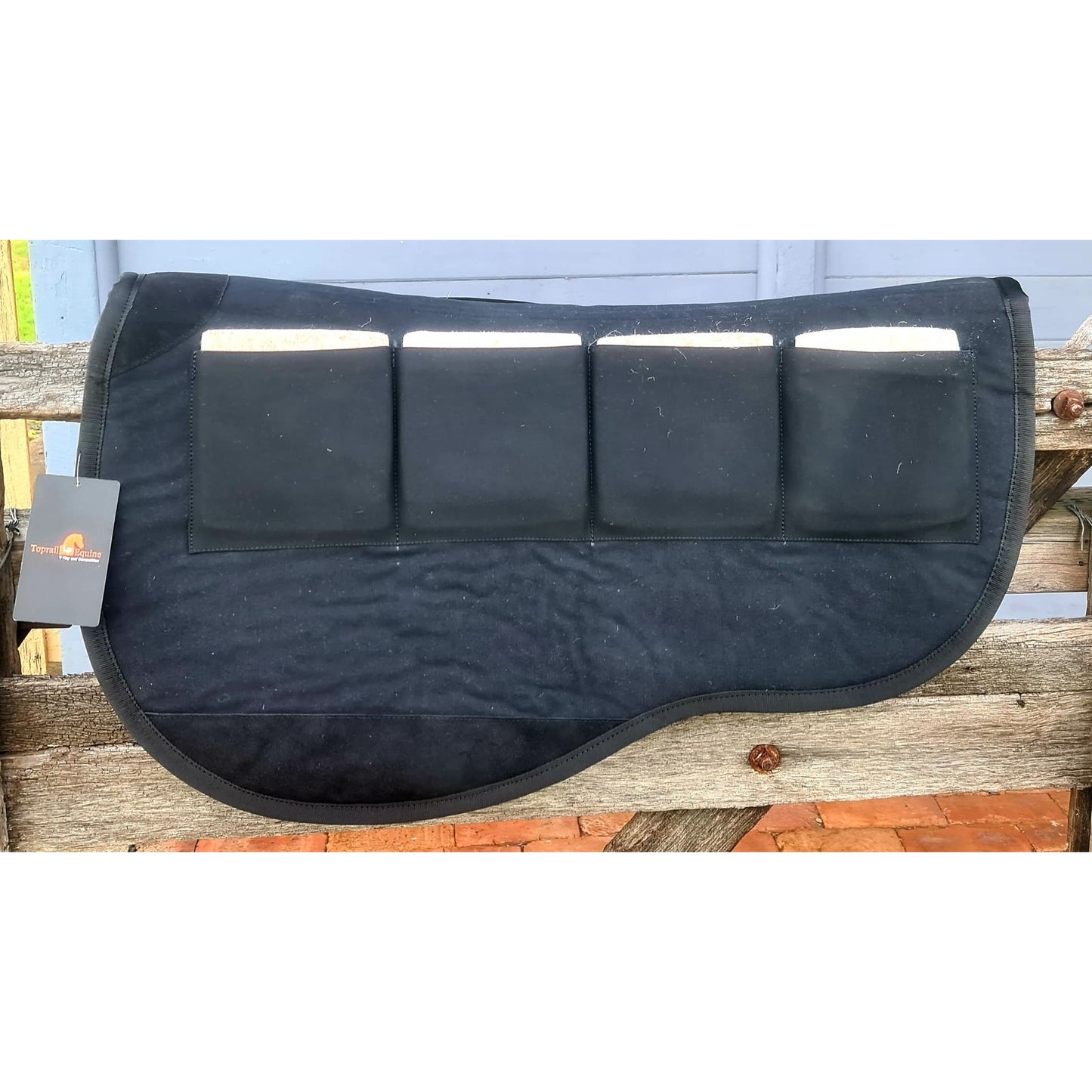 Toprail Equine Multi Pocket Trail saddle Pad with Removeable Shimm Pads 30″ x 34″