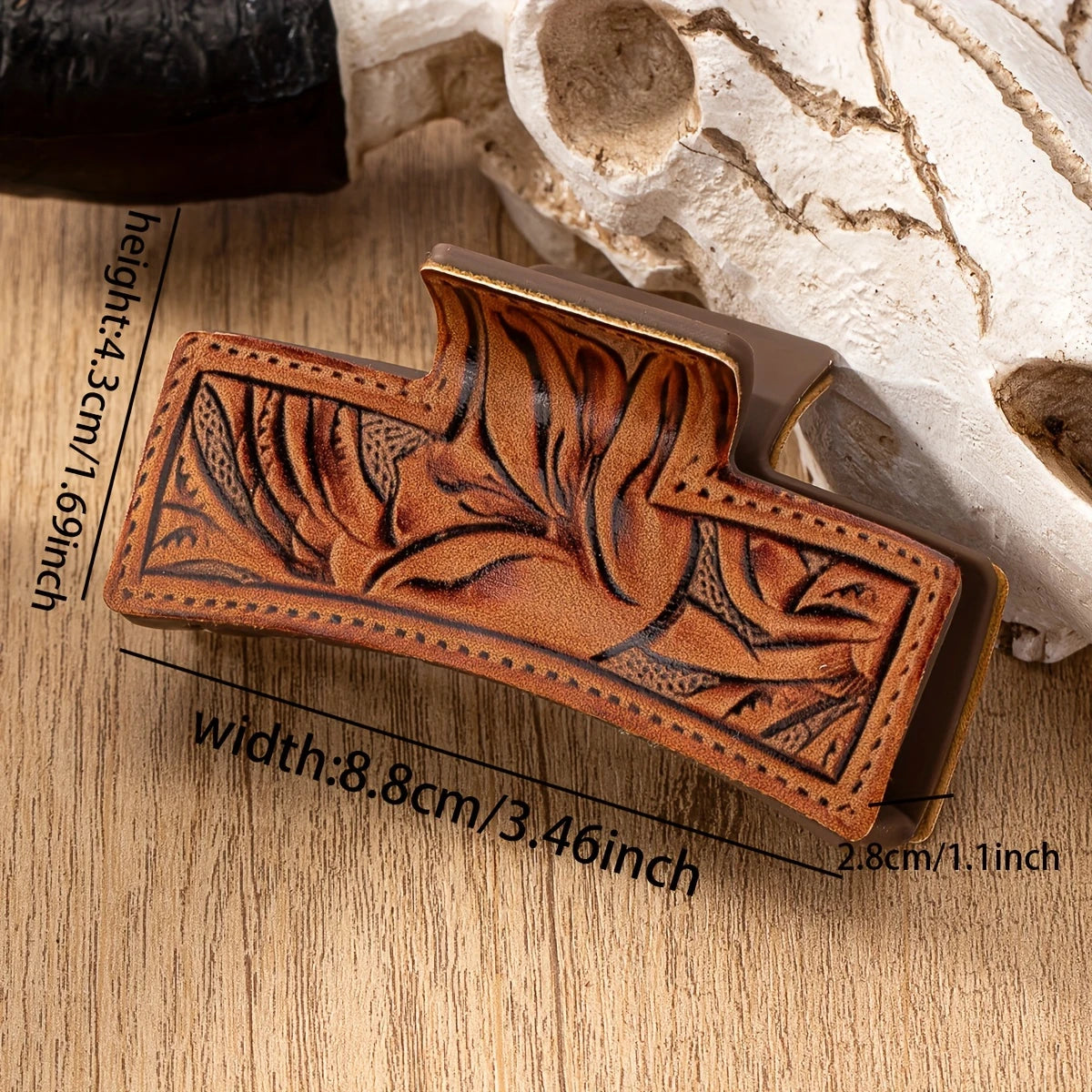 Elegant Cowgirl Style PU Leather Hair Claw Clip with Sunflower & Paisley Pattern