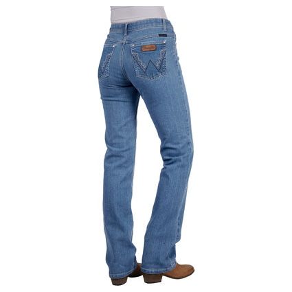 Wrangler Women’s Chara Jean – Willow (Faded Blue, 34" Leg)