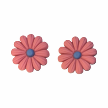 Load image into Gallery viewer, Daisy Earrings
