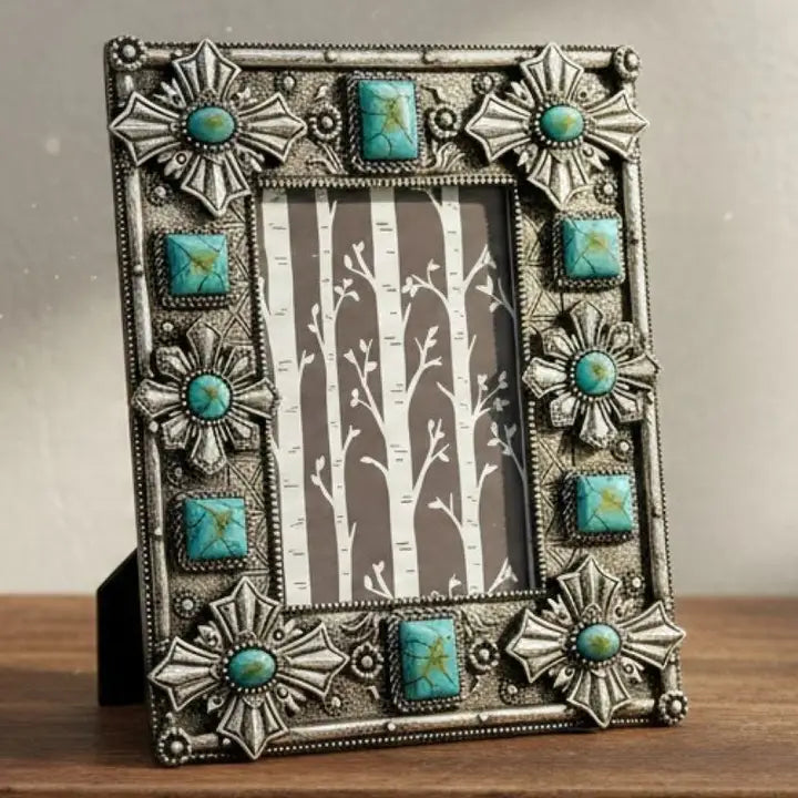 Resin Metal Concho & Turquoise Stones Picture Frame – 6” x 4”