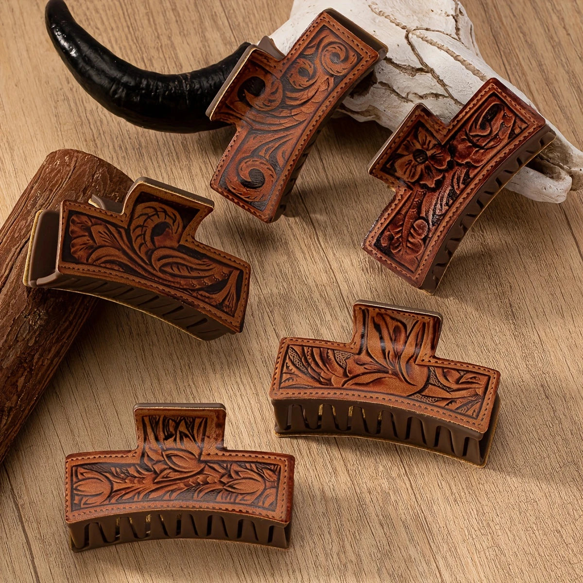 Elegant Cowgirl Style PU Leather Hair Claw Clip with Sunflower & Paisley Pattern