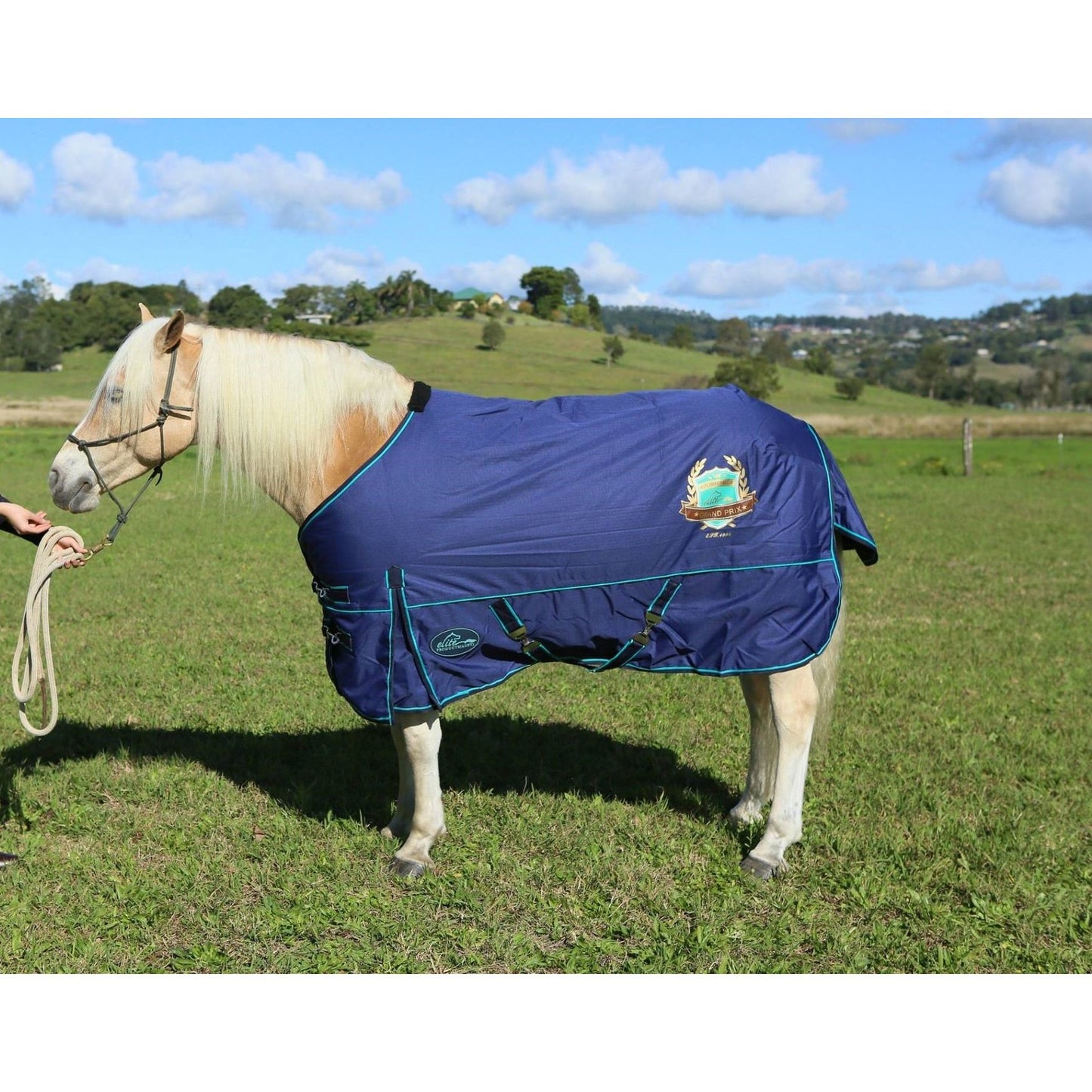 Elite 250gm Fill Winter Rug - Navy
